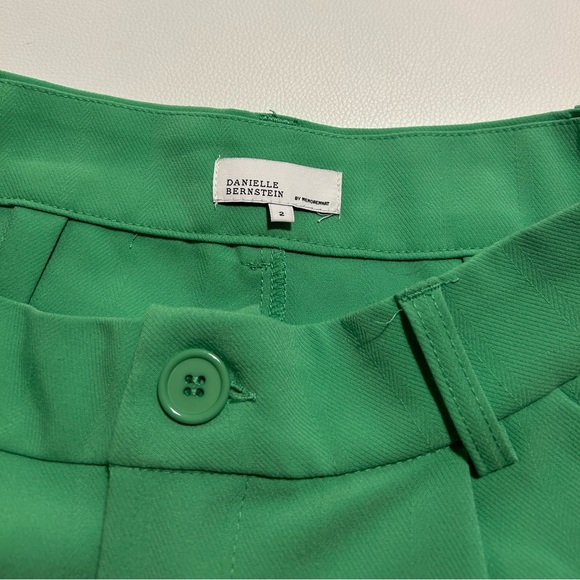 WeWoreWhat X Danielle Bernstein Green Shorts - Picture 3 of 5